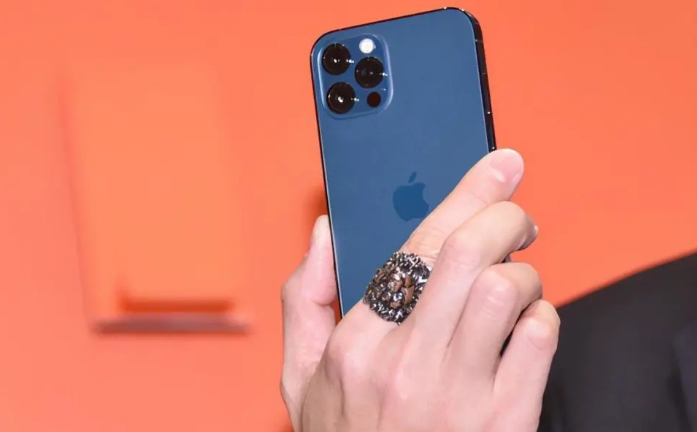 东丰苹果手机维修分享iPhone12系列重启方法教程 